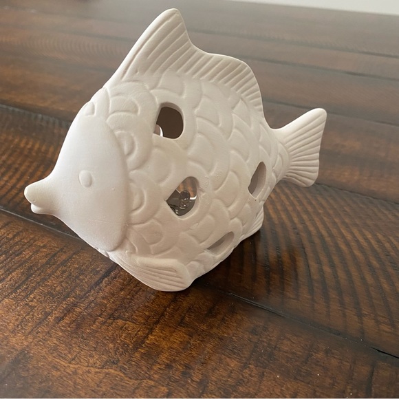 Set of 2 Light-up Ceramic Fish for Nautical Decor Customizable/ Paintable - Picture 13 of 13